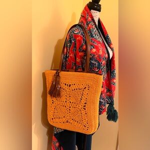 NWT Mustard Patricia Nash Tote 👜